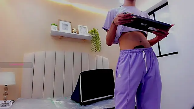 Mia_thompson_19 webcam