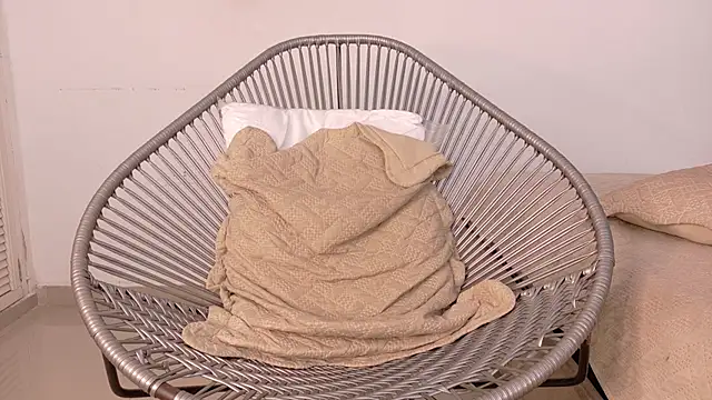 kayna_gomez (F young) - TOUR OILY BODY NAKED