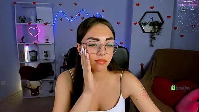 kiki_swan webcam