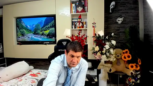 SpartacusDaddy48 webcam