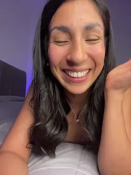 MaddyX__ webcam