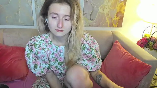 CamillaDreamer webcam