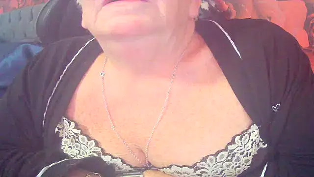 playful_milf_demi (Ask my age) - play with boobs