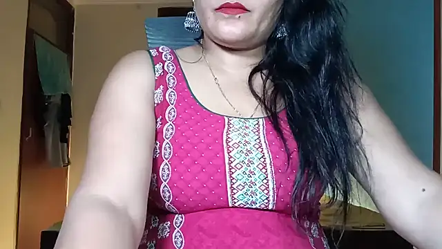 YourDesi_Laila_ webcam