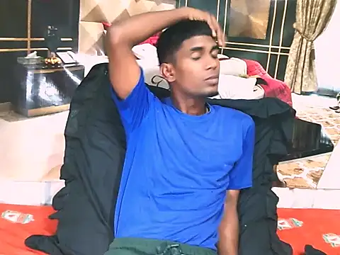 IndianThuggin webcam