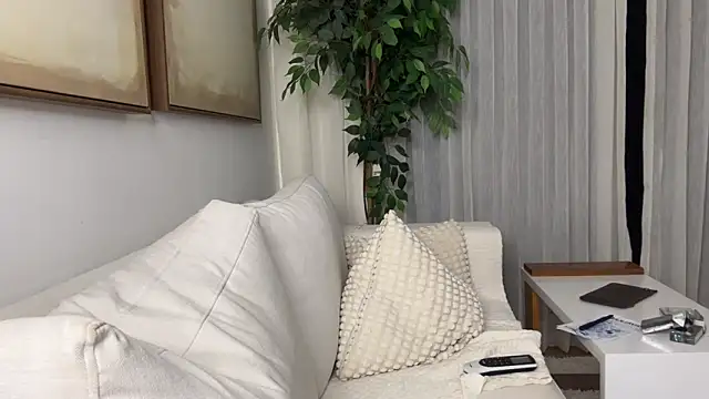 ViviGoddess webcam