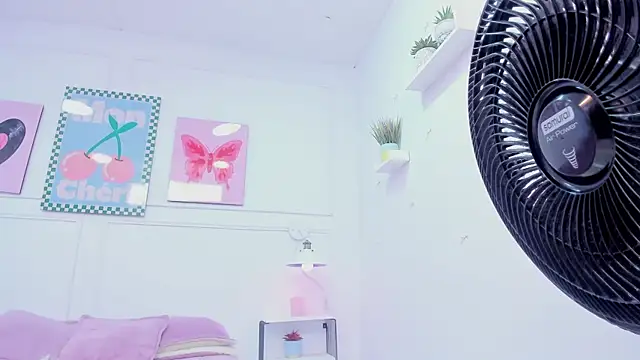 Sharon_Adamss webcam