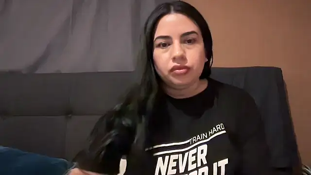 gigi333336 (F young) - juguete sexual para jugar
