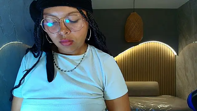sophy_r webcam