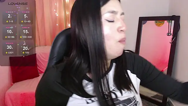 mily_thomson_b_ webcam