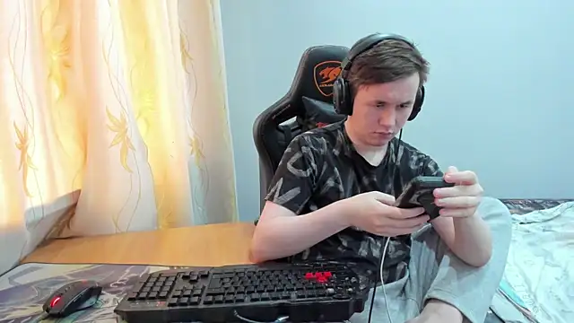 iliaskrislove webcam