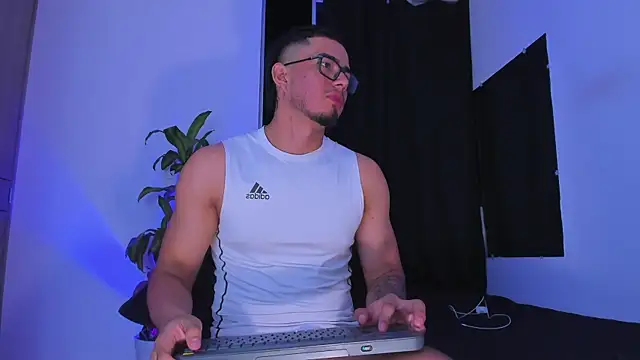 thaddeus_king webcam