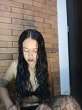 MiaForever1 webcam