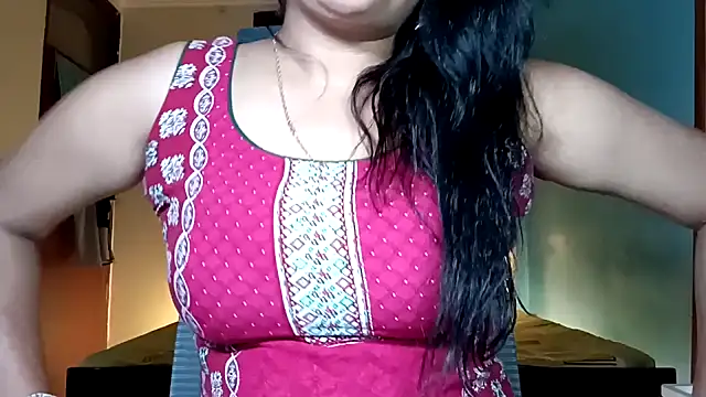 YourDesi_Laila_ webcam