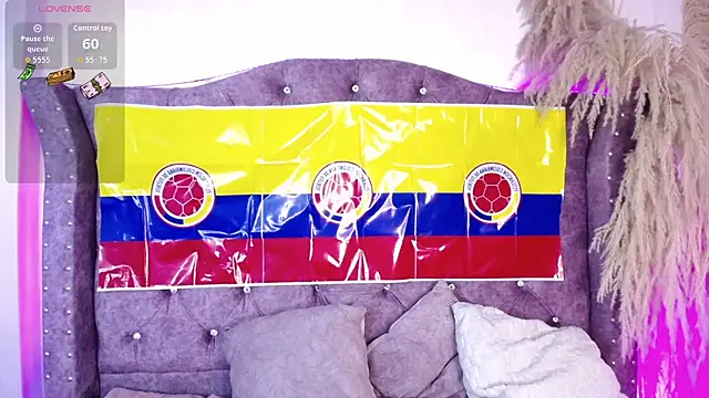 Violet_Collins1 webcam