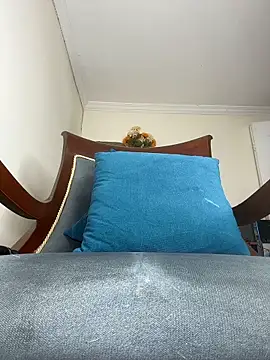 LilaRvsh webcam