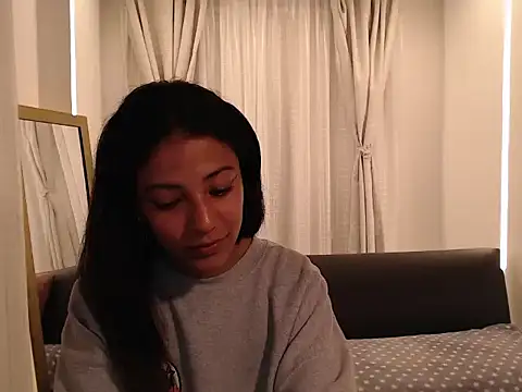 Watch Scarleet_miaa live on EroticFlix - High definition streams