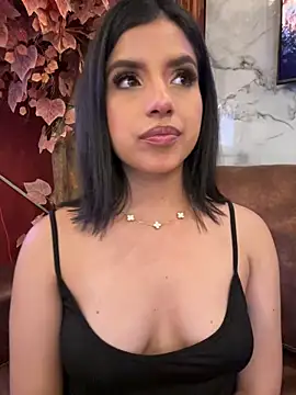 SusanneGrace webcam