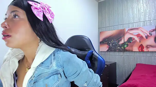 tamara_bloom20xx webcam