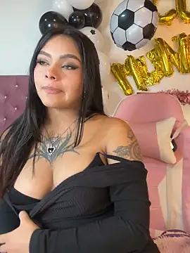 Watch mia_zafirr live on EroticFlix - High definition streams