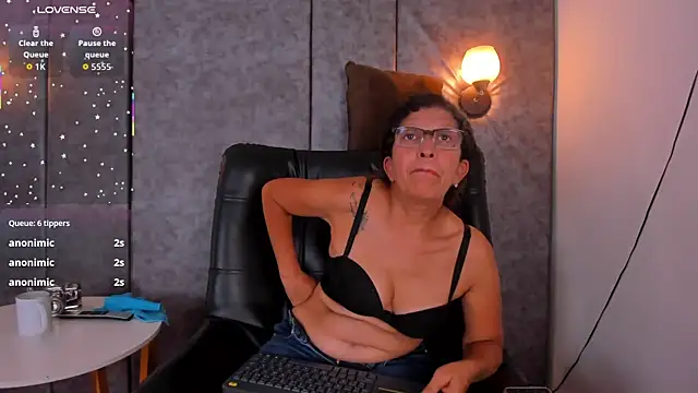 Keyla_Milf webcam