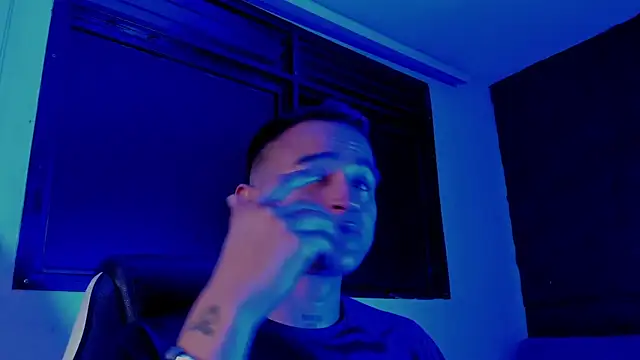 LiamDeep webcam