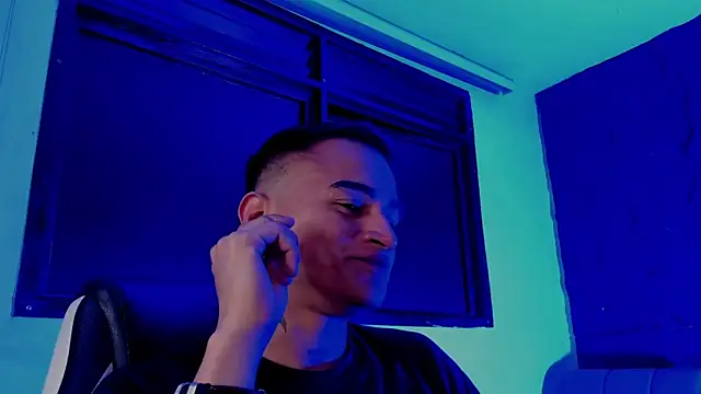 LiamDeep webcam