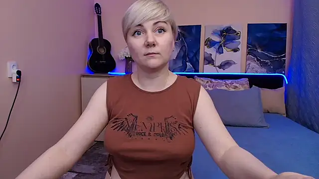 BlondPearl webcam