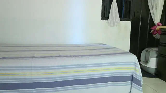eva_sin18 (F young) - double penetration