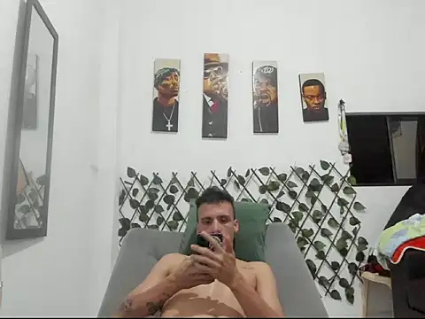 Latins_Boss webcam stripchat model stream image