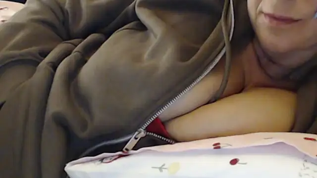 _karolynesyera_ webcam