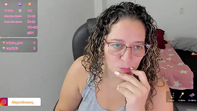 alejandra_milf_ live cam on StripChat