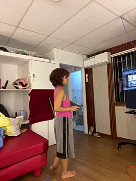 Eva_Feller69