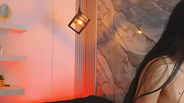 IsabellaMonet live cam on StripChat