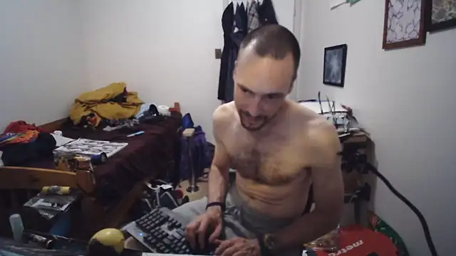 JohnnyMoves webcam