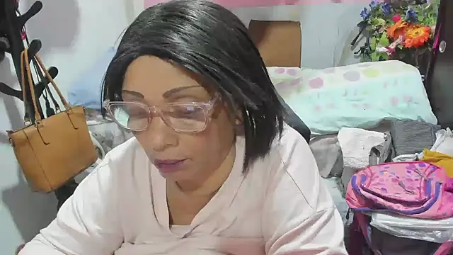 Mrs_mommy_ webcam