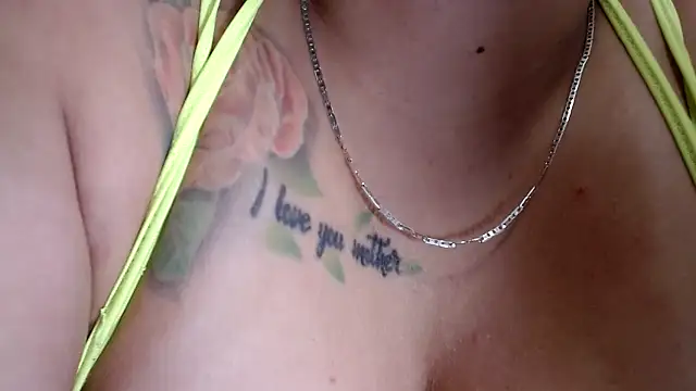 SOPHIA_SQUIRTPUSSY webcam