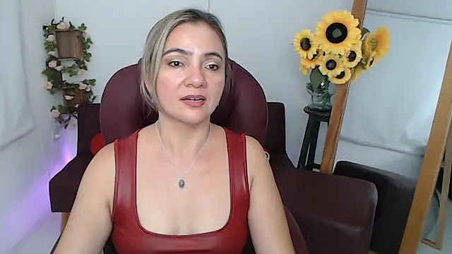 Ghada_milf live cam on StripChat