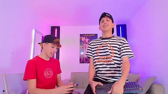Marcus_and_Tony webcam