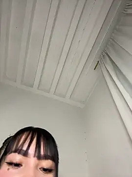 _bambi_am (F teen) - 💦Explosive squirt💦