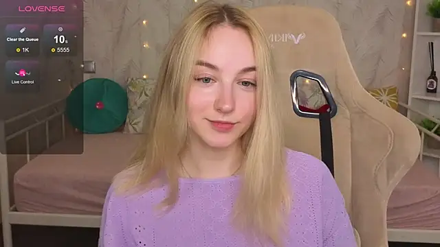 Shy_Polly webcam