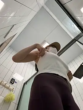 zhizhibaobei (F milf) - 1520小粉震动3分钟