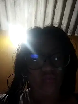 LatinSquirtBaby webcam