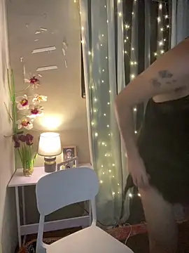_flirtyprincess_ (T teen) - MAKE ME CUM IN PUBLIC💦