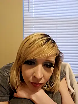 Watch AmethystFoxx live on EroticFlix - High definition streams