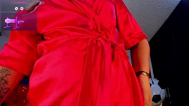 mia_18v - Mia_18v's free webcam - UK Sex Cams