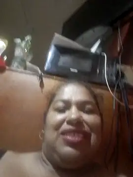 megansquirt69's live room