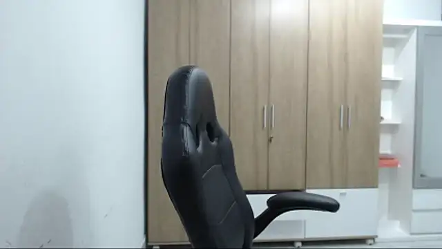 RoxanaLove9 webcam