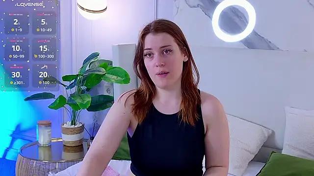 EllieGarson webcam
