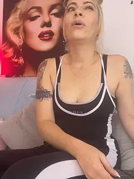 viktoria_davis_ webcam